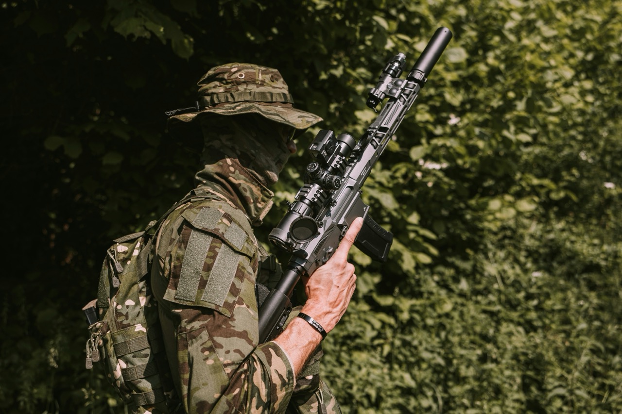 Flanking Maneuvers: A Tactical Guide for Airsoft Players